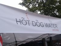 Terbaru! Hot Dog Water yang Diklaim Punya Banyak Manfaat