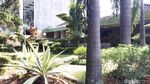 Penampakan Rumah Rp 100 M Nenek Raffi, Kemesraan Agnez Mo dan Chris Brown