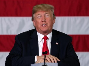 Khashoggi Hilang, Senator AS Sebut Trump Jadi Corong Arab Saudi