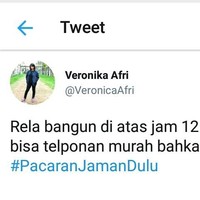Siapa nih yang dulu rela bangun tengah malem agar bisa telponan murah dengan kekasih? Foto: Twitter