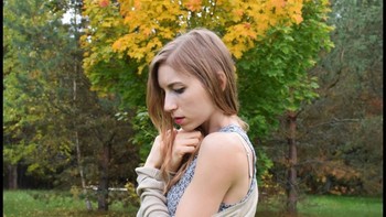 Tanaman, terutama bunga, menjadi salah satu objek favorit yang kerap menghiasi unggahannya di Instagram. Foto: Instagram/lsjourney