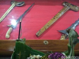 Video: Penjelasan Pemilik yang Klaim 2 Kerisnya Seharga Rp 4 M