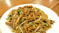 Karena ini kan usaha keluarga, jadi kami meneruskan usaha kwetiaw ini hingga sekarang, tutur Ibu Wina selaku pemilik dari restoran ini, sekaligus putri dari salah satu pendiri Kwetiaw Sapi Mangga Besar 78 yang di Muara Karang. Foto: Istimewa