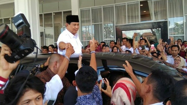 Manuver Kontroversial Prabowo