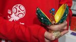 Pernah Lihat Souvenir Aneh Piala Dunia? Begini Lho Bentuknya