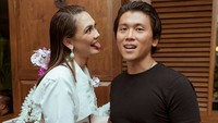Merayakan momen ultah sang kekasih, Reino Barack, Luna Maya mengunggah foto-foto mesra di antara mereka belum lama ini. Foto: Dok. Instagram/lunamaya