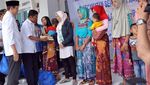 Mensos Sambangi Korban Keracunan Gas di Lombok