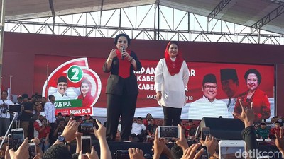 Ini Gaya Megawati-Risma Saat Kampanye Kabeh Sedulur Kabeh Makmur