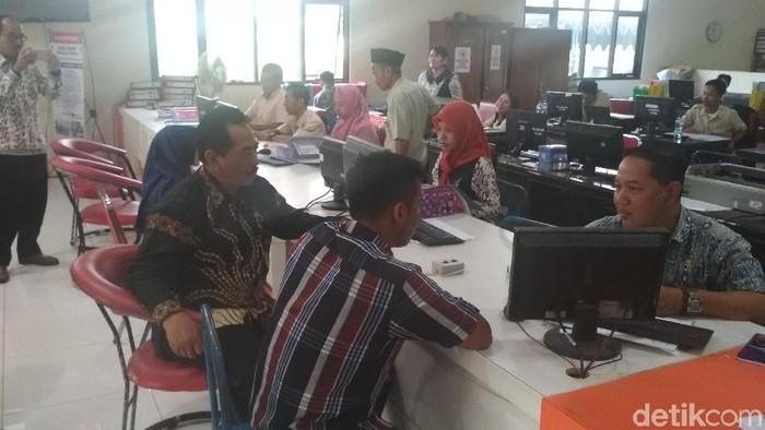 Kantor Dispenduk Kembali Buka, Pengurusan Surat Kependudukan Sepi