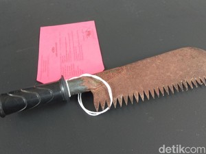 Beler Izin Tahlilan Sebelum Bantai Pemuda Karawang Pakai Gergaji