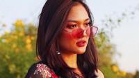 Marion Jola kini tampil semakin seksi. Dok. Instagram/lalamarionmj