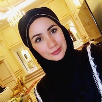 Begini penampilannya ketika mengucapkan Ramadan Al-Kareem kepada para pengikutnya di Instagram. Foto: Instagram Sofia Loren Deliu