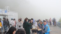 Meskipun begitu traveler tetap menikmati kunjungan ke Unkai Terrace (Dina/detikTravel)