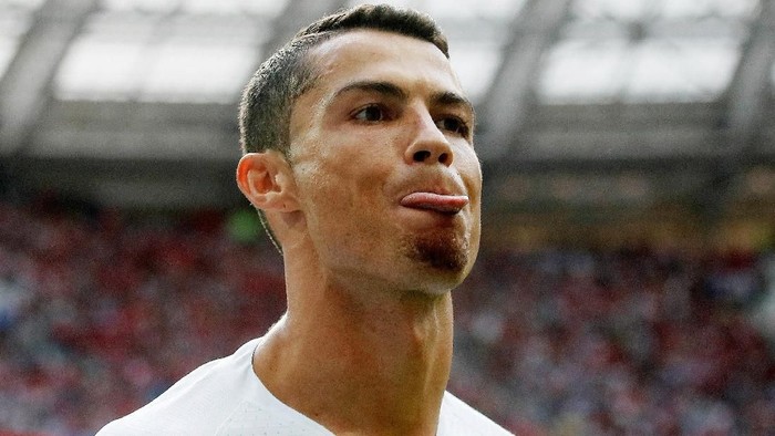 Cristiano Ronaldo pamer tampilan baru dengan jenggot. Foto: Maxim Shemetov/Reuters Cristiano Ronaldo pamer tampilan baru dengan jenggot. Foto: Maxim Shemetov/Reuters
