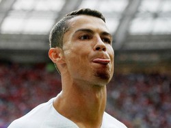 Ronaldo memelihara jenggot setelah membuat lelucon dengan Ricardo Quaresma. Foto: Maxim Shemetov/Reuters