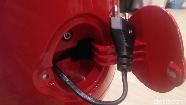 Charger Ford Ojo Electric