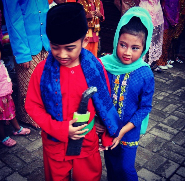 Cute nya Anak anak  Ini Saat Pakai Baju Adat  Betawi 