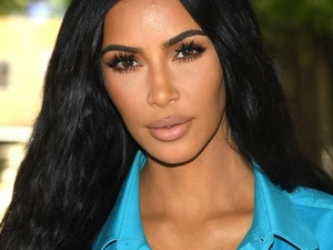 Kim Kardashian Tak Mau Foto Selfie Lagi: Aku Tidak Terlalu Suka