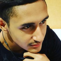 Tampilan wajah Dillah terlihat mirip ibunya, Schechah Sagran. Di Instagram, Dillah pun pernah menyebut dirinya sangat menyayangi sang ibu. Foto: instagram/Dillah Daesslow