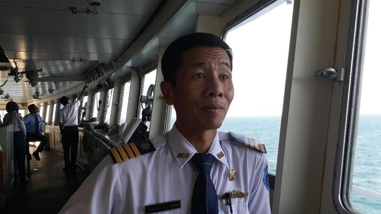 Nakhoda Warno, Orang di Balik Mudik Lancar Pelabuhan Merak Nakhoda Warno, Orang di Balik Mudik Lancar Pelabuhan Merak