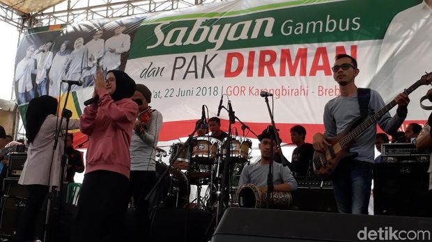 Grup Gambus Sabyan di kampanye Sudirman Said di Brebes.
