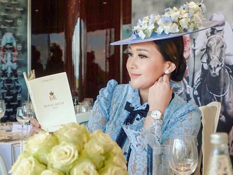 Maia Estianty Beruntung Dapat Jam Edisi Terbatas, Harganya Capai Rp 457 Juta Maia Estianty Beruntung Dapat Jam Edisi Terbatas, Harganya Capai Rp 457 Juta