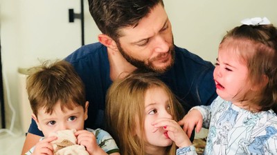 Kenalan dengan 3 Anak Aktor Jensen Ackles yang Menggemaskan
