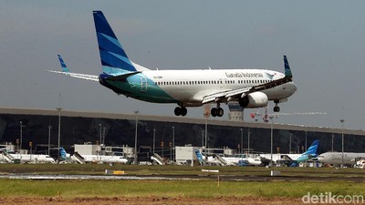 Ramainya Jalur Pesawat di Bandara Soetta Terminal 3