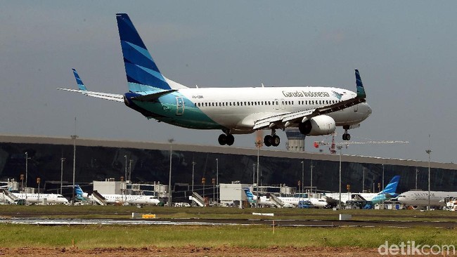 Mulai 15 Mei Tarif Batas Atas Tiket Pesawat Turun hingga 16%