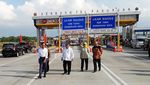 Berkemeja Putih, Jokowi Resmikan Tol Gempol-Pasuruan Seksi II