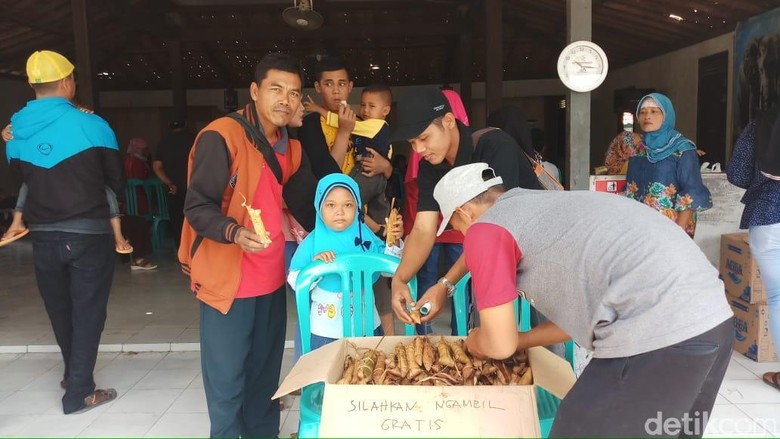 Wah, Ada 1.000 Lepet untuk Rayakan Hari Raya Ketupat di Grobogan Wah, Ada 1.000 Lepet untuk Rayakan Hari Raya Ketupat di Grobogan