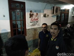 Kampanye Akbar Khofifah-Emil, Panwaslu Probolinggo Sita Bendera Parpol