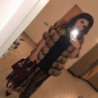 Unggahan kontroversial Irina lain yang juga sudah dihapus adalah ketika ia memamerkan tas mahalnya. Bagaimana aku bisa memiliki tas seharga 560 ribu rouble (Rp 125 jutaan)? Karena ayahku adalah Alexander Chigirinky, tulisnya. Foto: Instagram