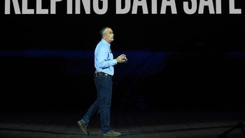 Dewan direksi sangat yakin dengan strategi Intel, dan kami percaya akan kemampuan Bob Swan memimpin perusahaan selagi kami mencari CEO berikutnya, kata Chairman Intel Andy Bryant, dikutip dari situs resmi Intel Foto: Getty Images
