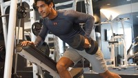 Lewat akun Instagram pribadinya, Richard Kyle memang tampak rajin melakukan fitness atau latihan fisik di gym. Foto: Instagram @richo_kyle