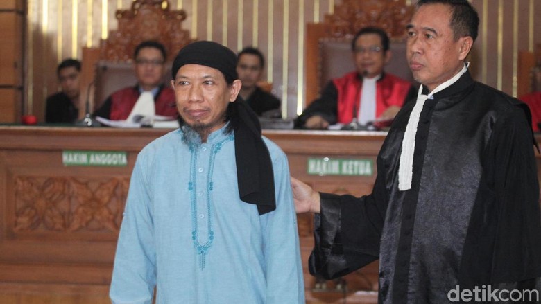 Aman Abdurrahman Divonis Hukuman Mati Aman Abdurrahman Divonis Hukuman Mati