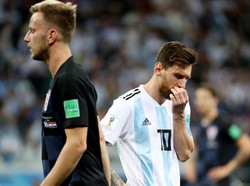 Muka masam Messi terlibat pada banyak momen. Foto: Lucy Nicholson/Reuters