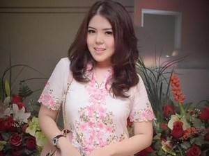 Sosial Distancing dan WFH Bikin Berat Badan Tina Toon Turun