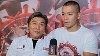 Sudah lama nggak makan yang kayak daging sapi dan kambing. Aku juga olahraga sih agar tetap vit, papar Willy Dozan. Foto: Pool/Ismail/detikHOT