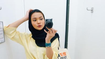 Foto: Gaya Hijab Jipon Youtuber Cantik yang Kontroversial di Medsos