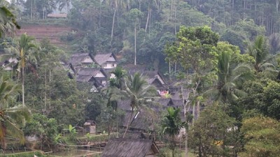 Foto: Asri dan Damainya Kampung Naga Jawa Barat