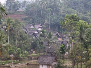 Kasihan Jawa Barat, Potensi Wisatanya Diumpetin Aparat Desa