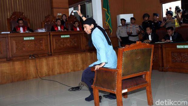 JAD Dipukul, Simpatisan Dirangkul
