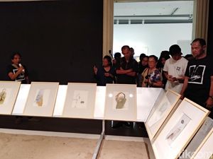 Pameran Seni 57 x 76 Ajak Pengunjung Adu Muka Bukan Adu Punggung