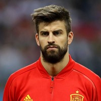 Pembela tim Spanyol, Gerard Pique, menjadikan jenggot dan kumis sebagai salah satu gaya khasnya. Termasuk ketika ia berlaga di Piala Dunia 2018, Rabu (20/6/2018). Foto: Getty Images