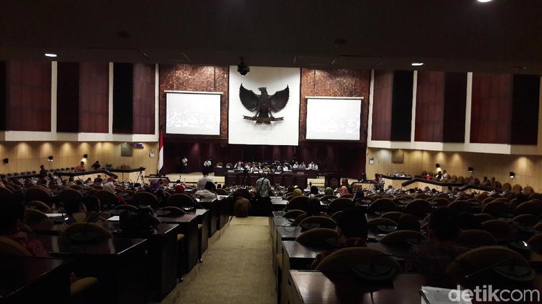 Tak Kuorum, Paripurna Pemilihan Wakil Ketua DPD Kembali Ditunda Tak Kuorum, Paripurna Pemilihan Wakil Ketua DPD Kembali Ditunda