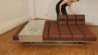 Kalau cokelat bar ini bisa jadi kasur sekaligus sofa. Cokelat yang satu ini dijamin tak akan meleleh meski terkena panas. Foto: Istimewa