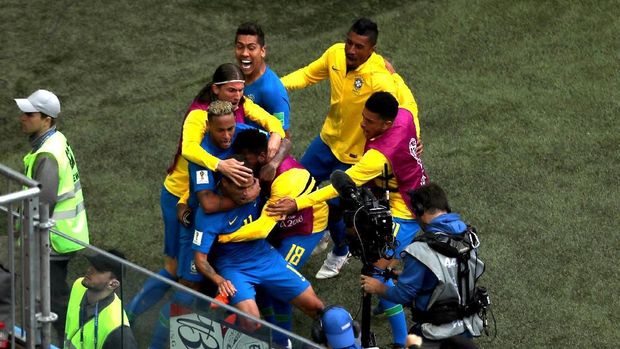 Brasil mencetak dua gol di masa injury time.