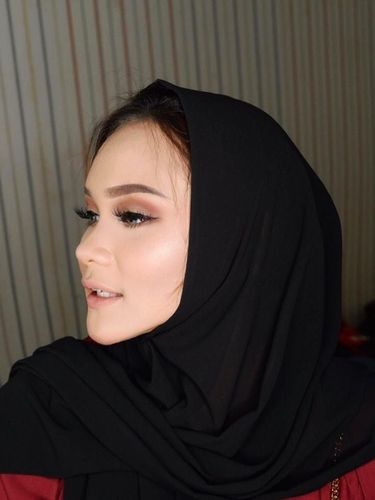 Cerita Youtuber Cantik Lepas Hijab, Nggak Nyangka Ini Alasannya