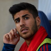 Di usia 22 tahun, Marco Asensio dipercaya akan menjadi pemain masa depan bagi Spanyol. Tak hanya gemilang di lapangan karena kelihaiannya bermain bola, Marco juga mempesona dengan jenggot tipis yang membingkai rahangnya. Foto: Getty Images